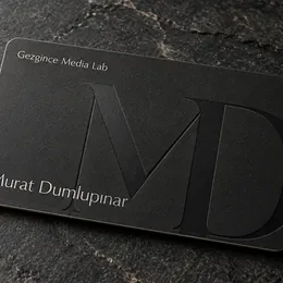 Monogram kart tasarımı